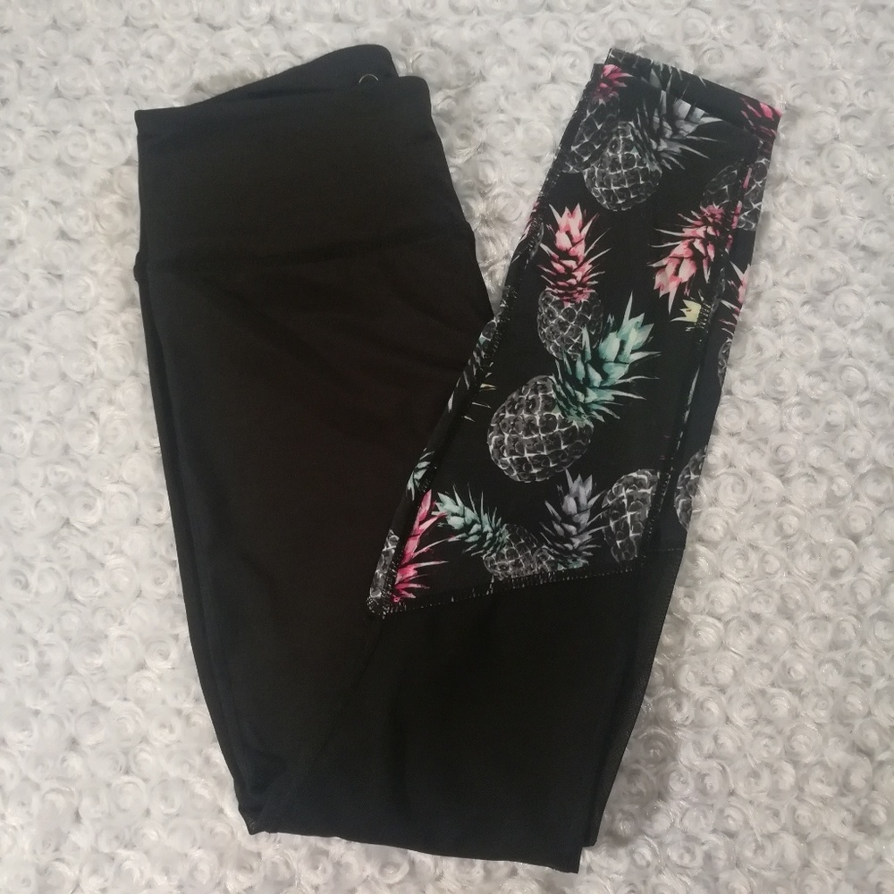 JUST SOLD Jessica Simpson Pineapple mesh